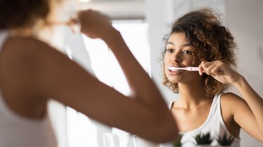 Should You Brush Your Teeth Before Or After Breakfast Livestrong