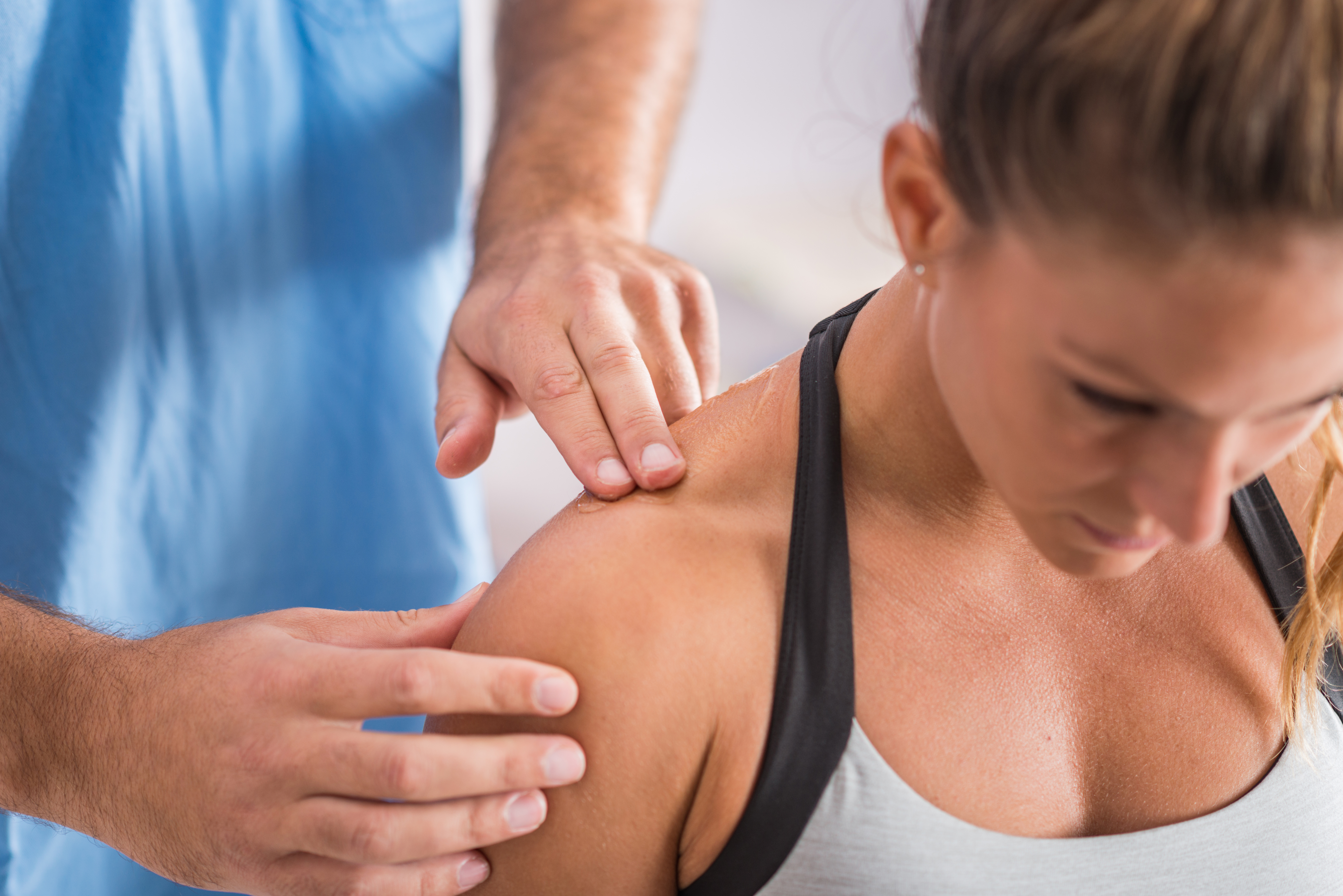 Trapezius Pain: Causes & Treatment - Shoulder Pain Explained