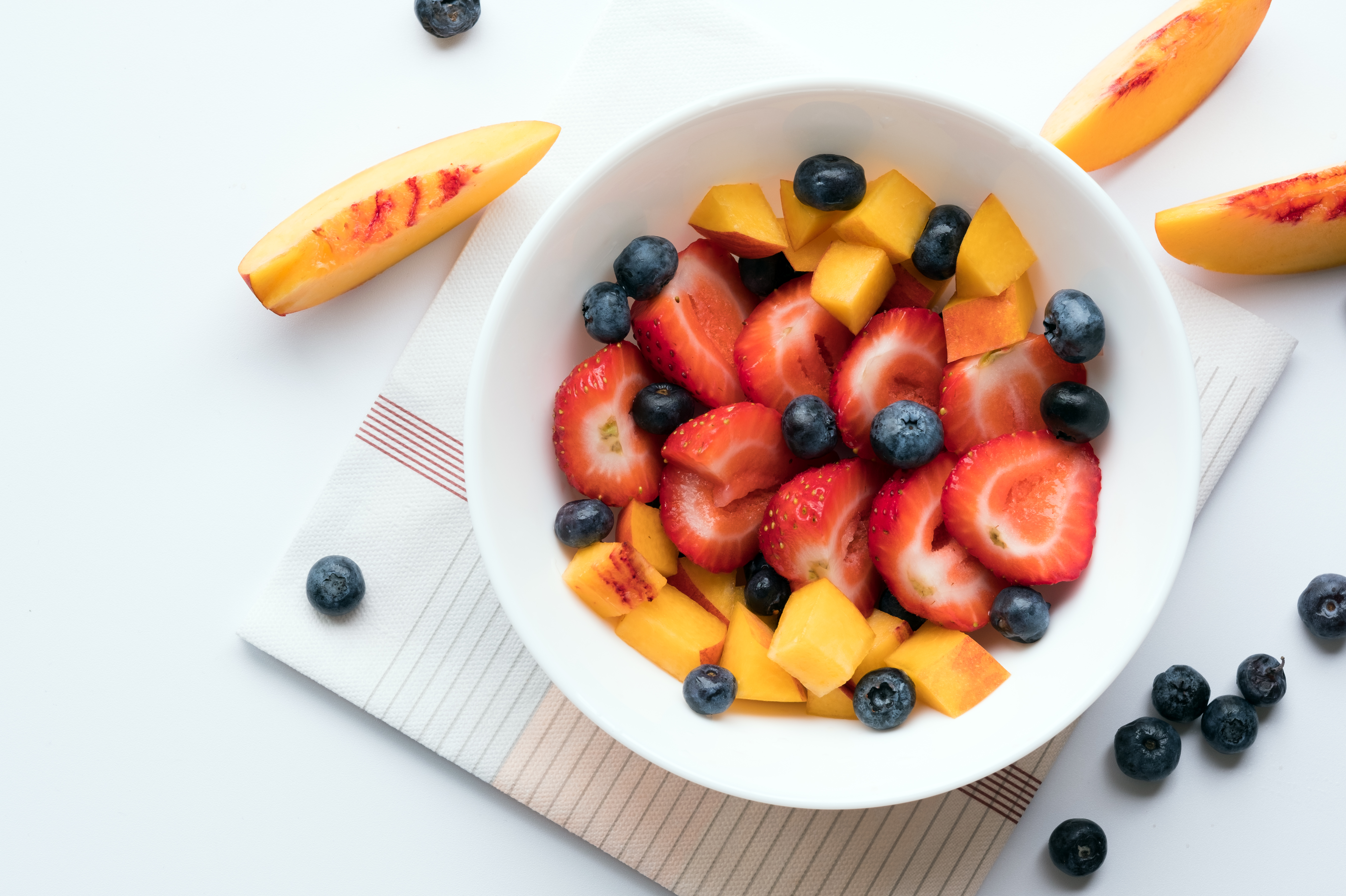Eating fresh fruits daily may reduce your risk of cardiovascular death