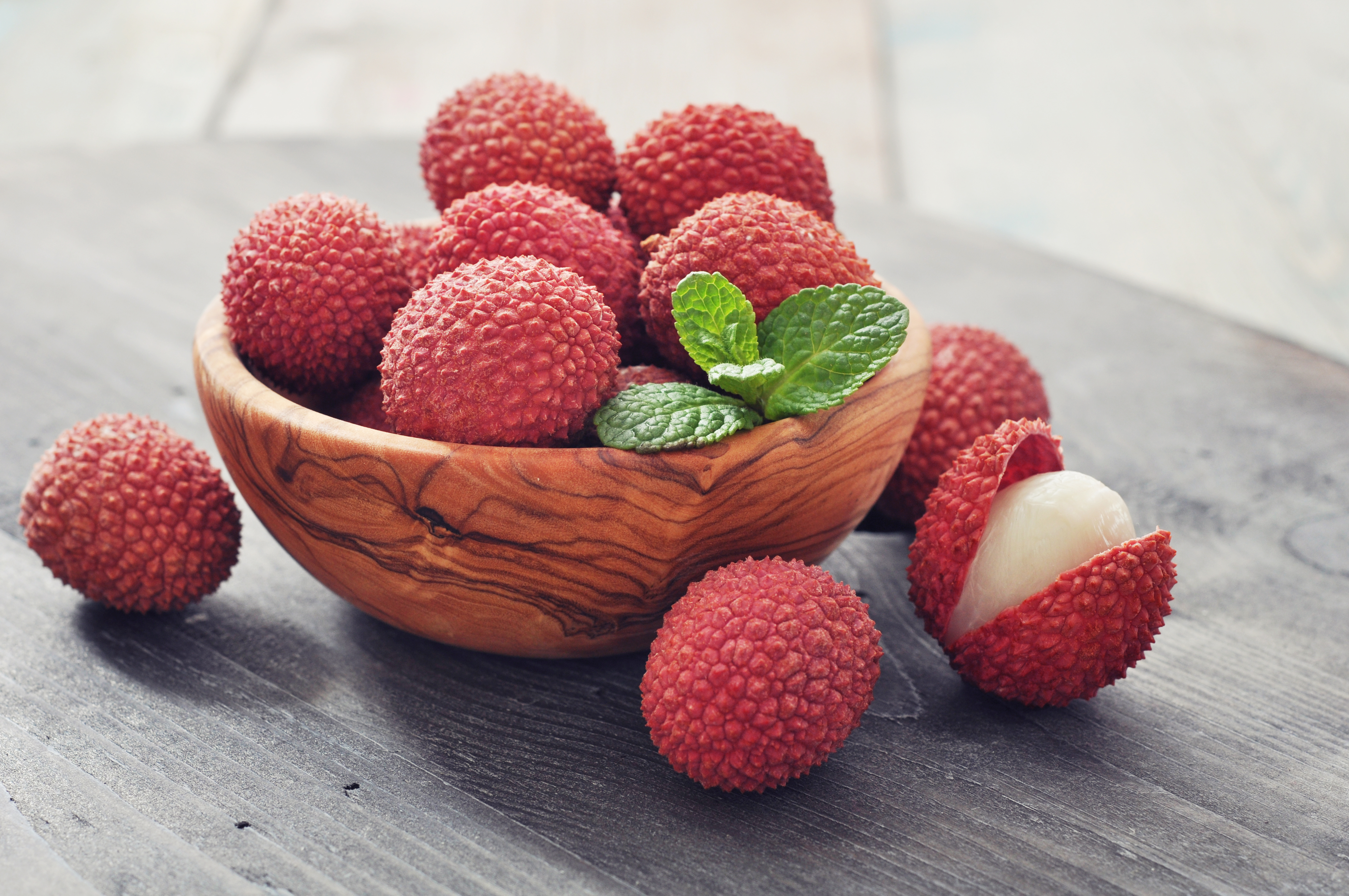 Low-Calorie Fruits You Should Eat​