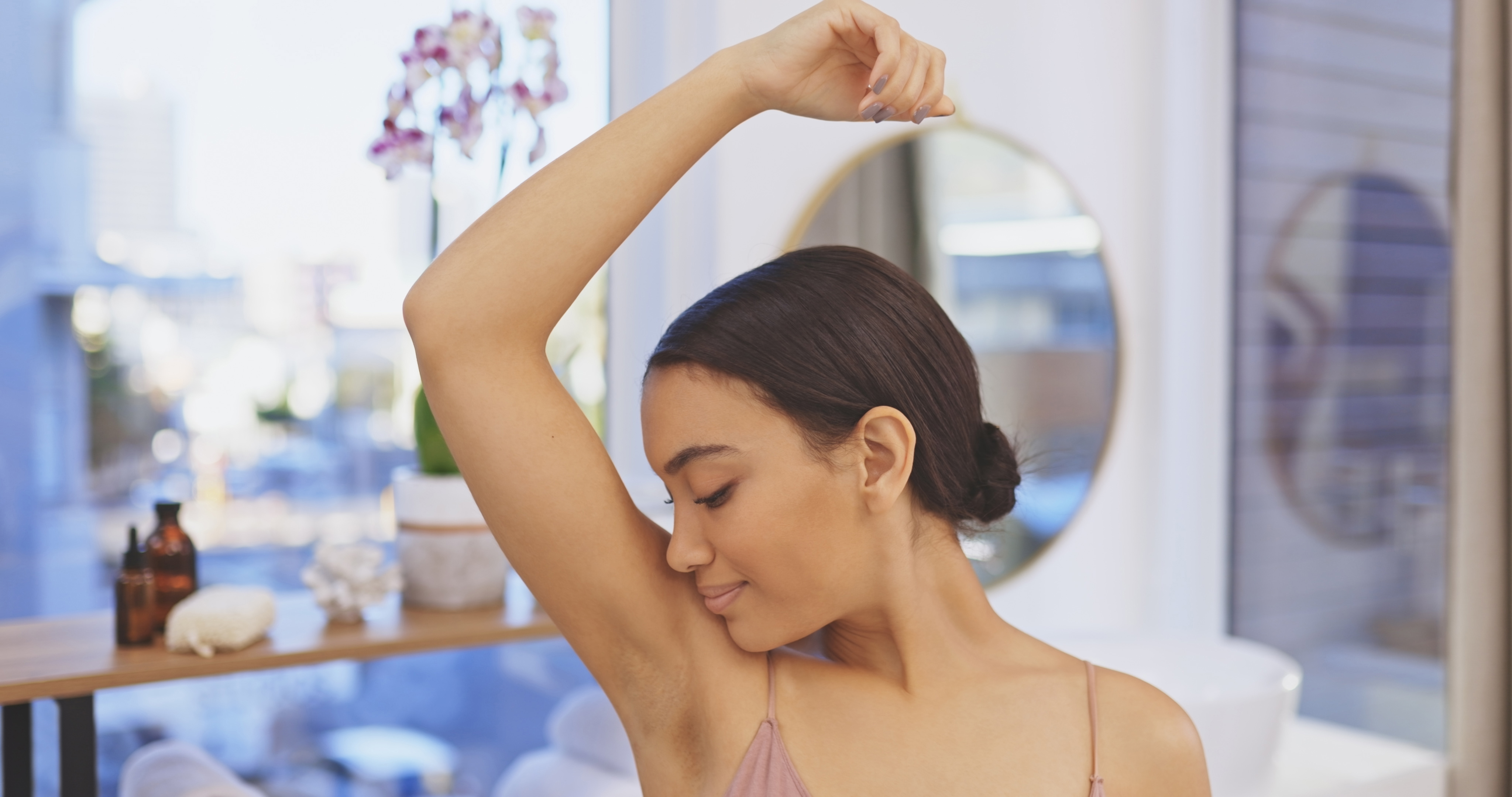 Why Does One Armpit Smell Worse than the Other? 6 Reasons