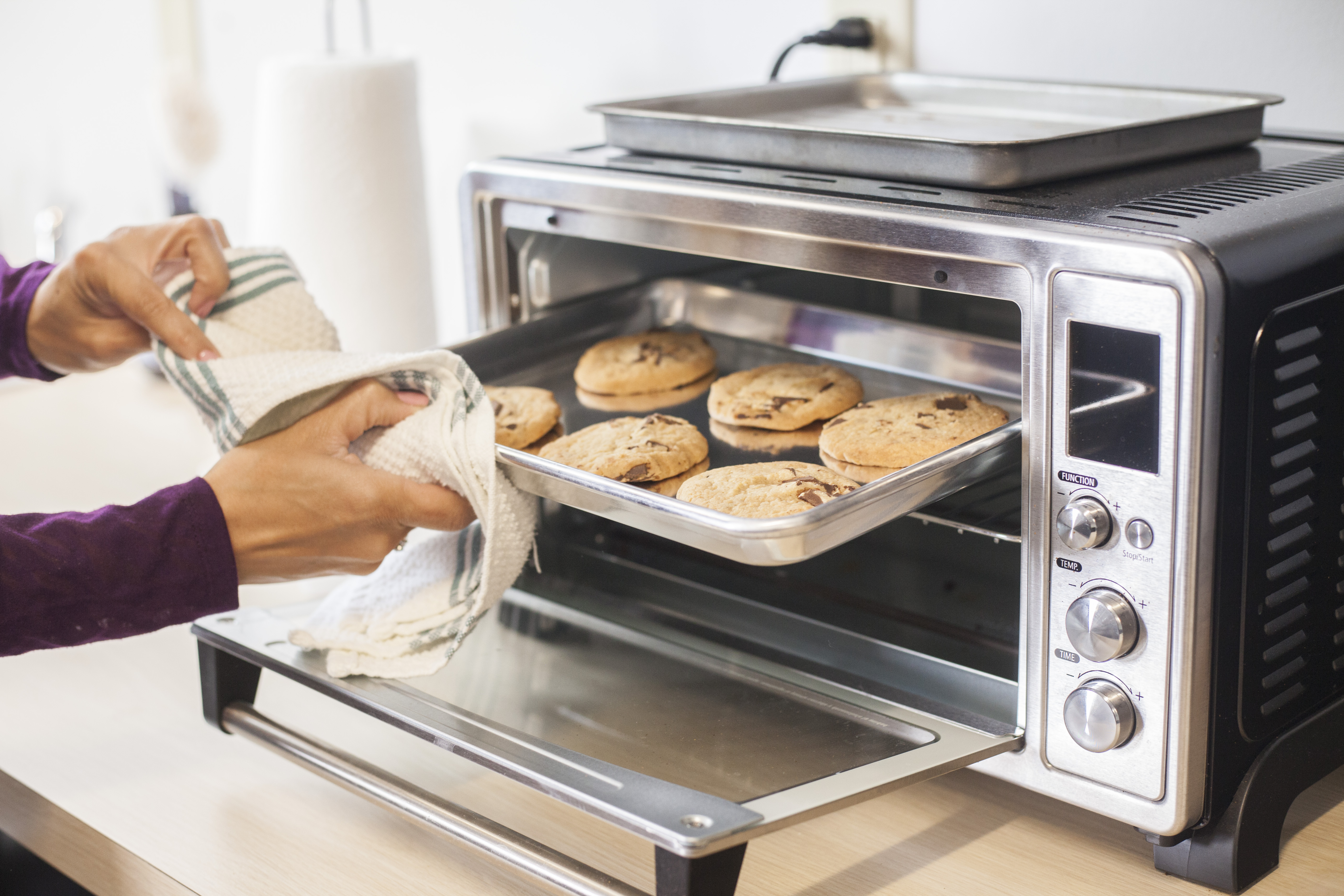 How to clean a breville toaster oven