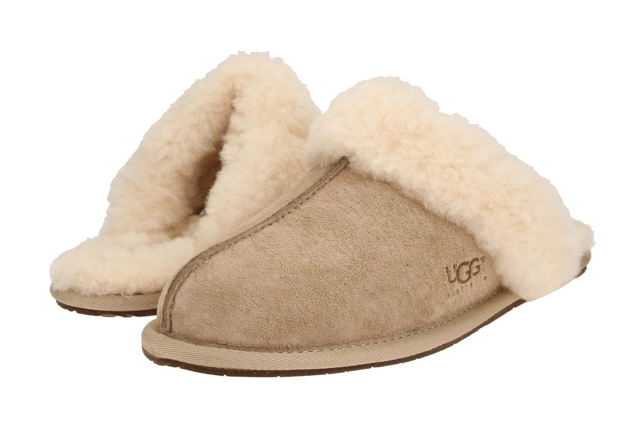 5 Best Slippers for Bunions and Corns: Find Relief & Comfort