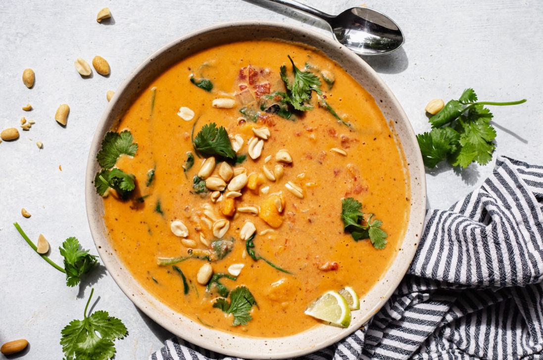 5-Ingredient Pumpkin Curry Soup - Chelsea's Messy Apron