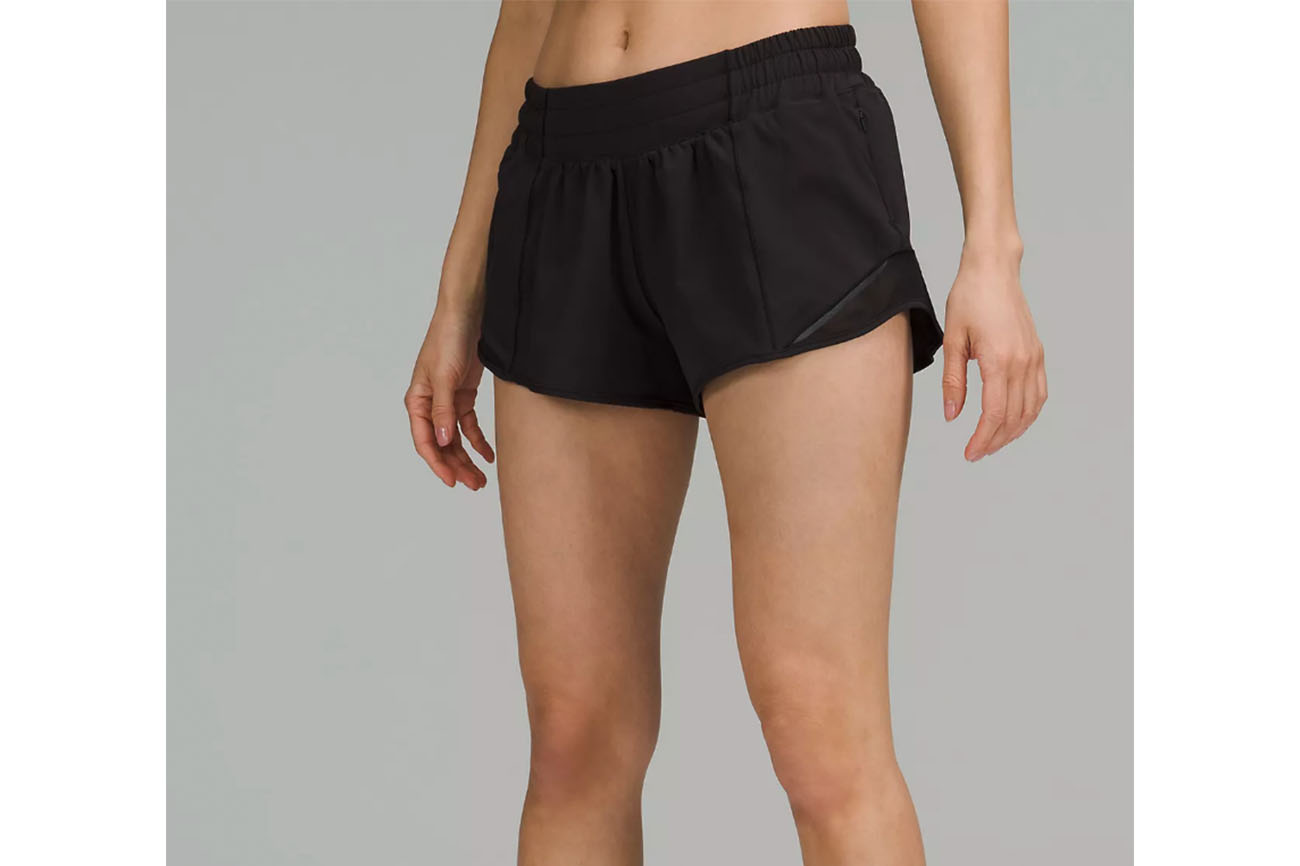 Been looking for YEARS to replace my HG Run Times 4 shorts. Never thought  2.5 were for me, but the HR Hotty Hots are 😍 : r/lululemon