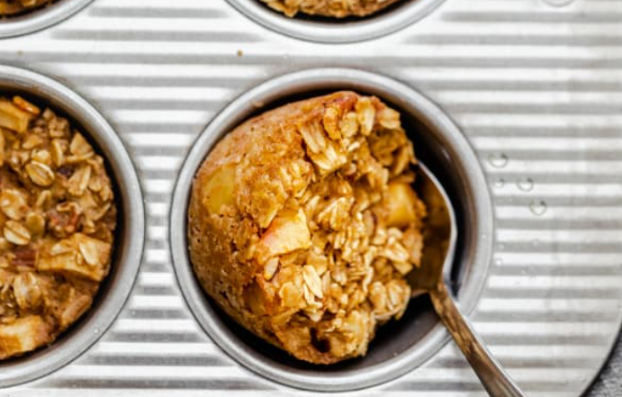 10 Oatmeal Cup Recipes to Meal Prep for Quick and Easy Breakfasts