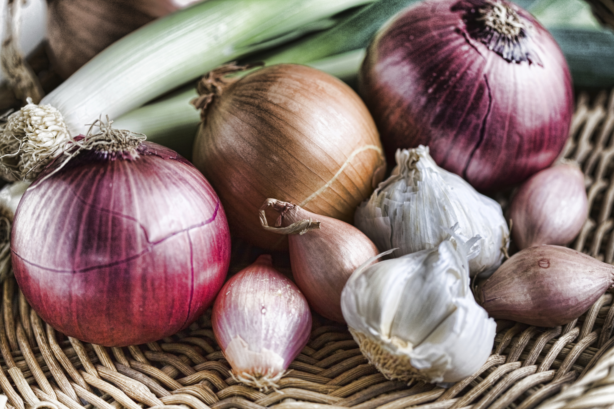 How to Substitute a Shallot for an Onion