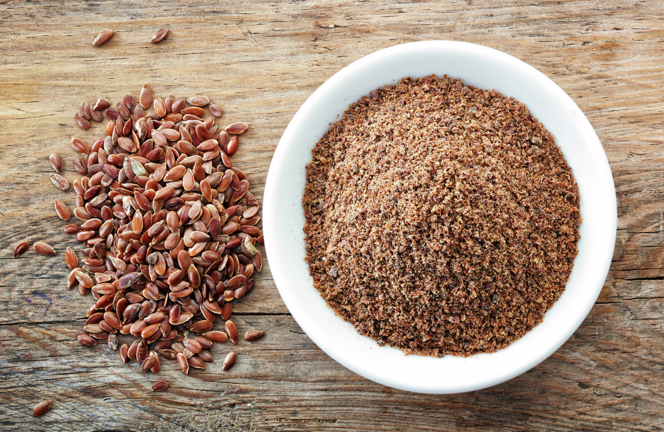 Flaxseeds for reducing bloating and gas