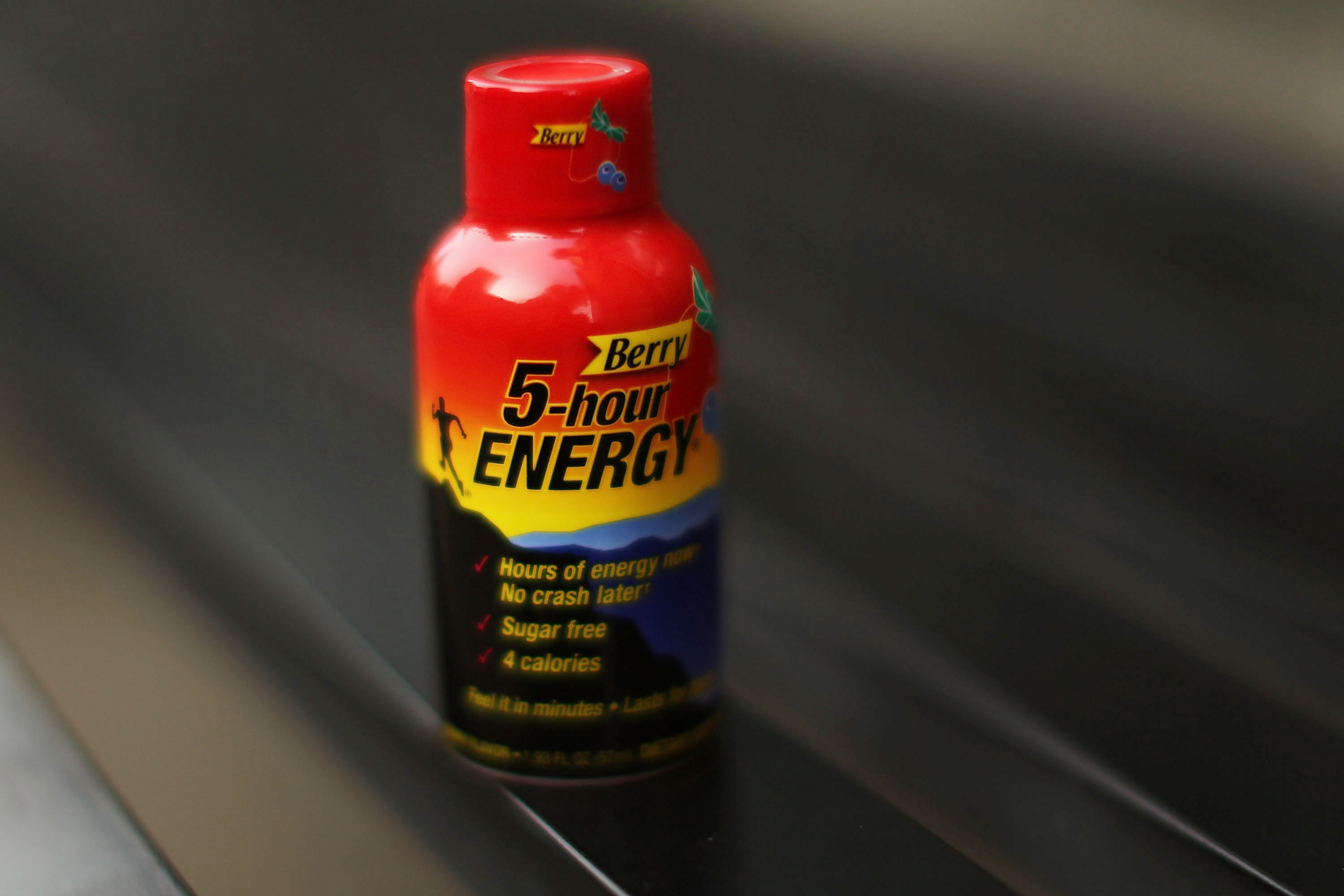 5-hour-energy-dangers-fikomu