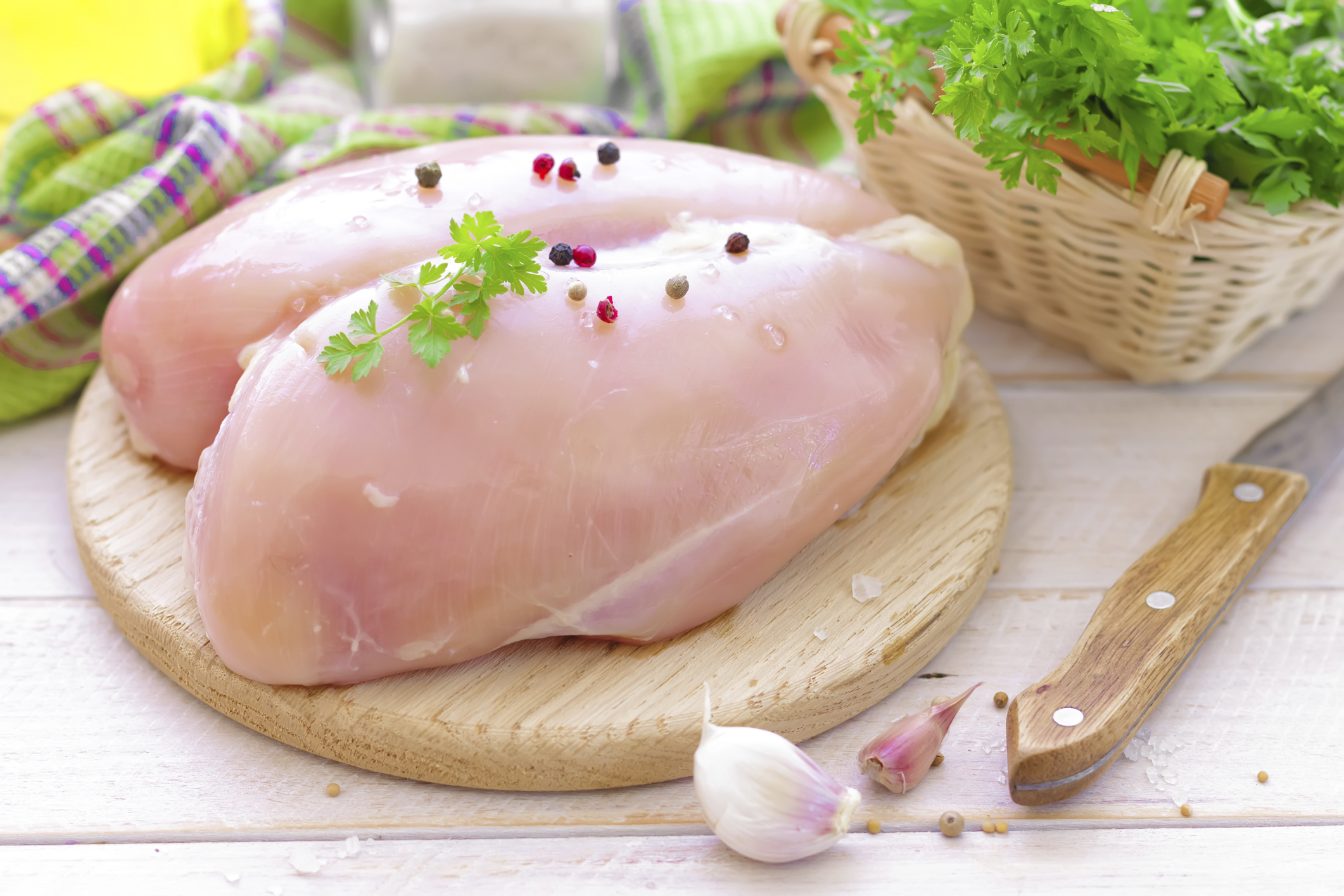 Nutritional Difference of a Chicken Thigh & Breast