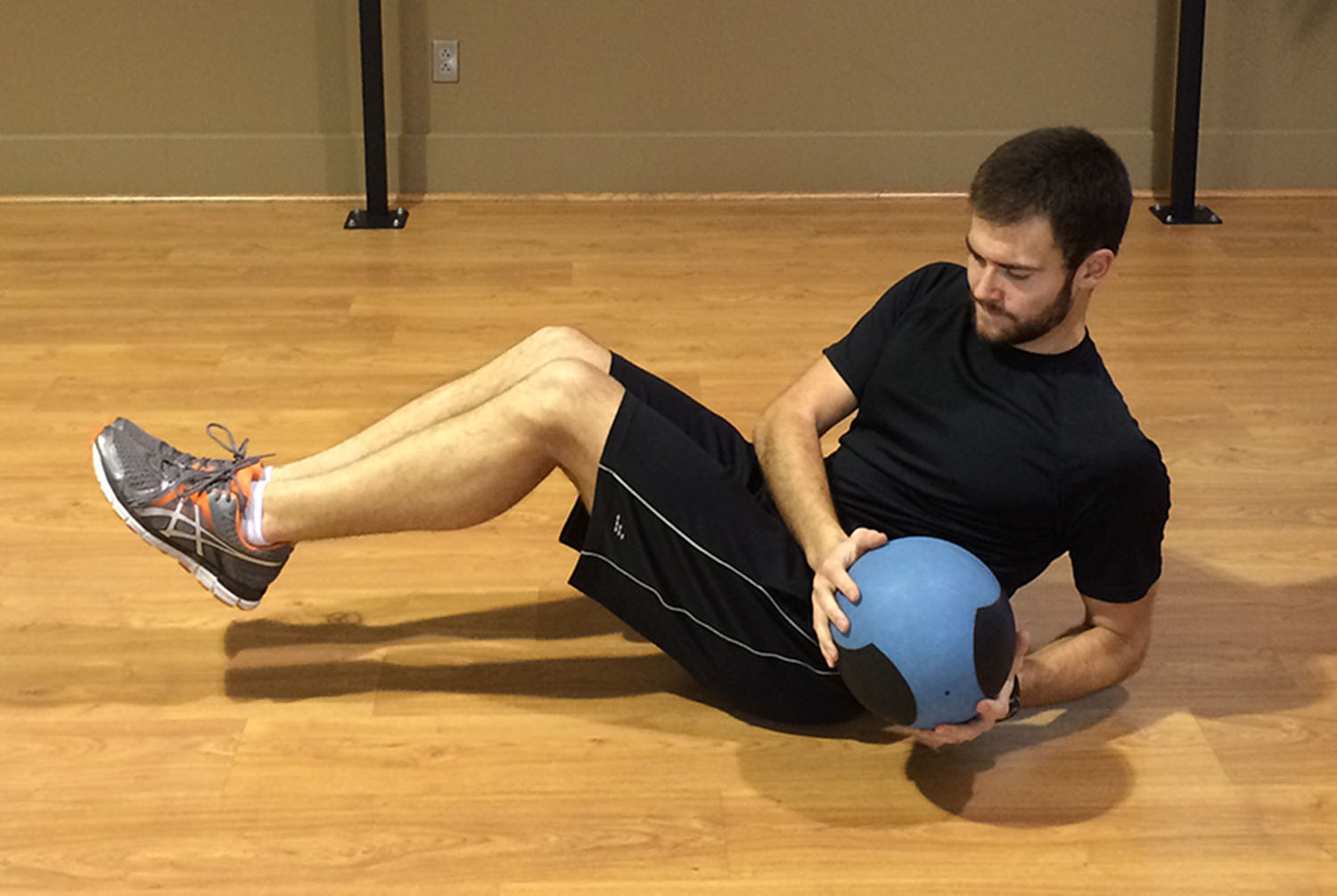 How to Use a Medicine Ball for Sit-Ups