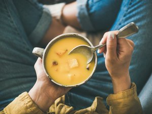 女人吃秋天的蔬菜汤食谱