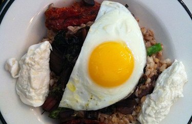 high fiber lunches Mmm Bap! Farro Bibimbap