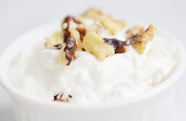 Walnut Yogurt Breakfast - protein breakfast