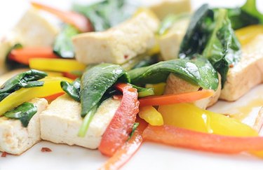 low calorie dinner recipes Tofu Tricolor Stir-Fry