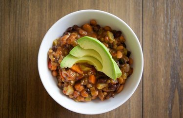 Slow cooker vegan chili plant based high protein meals