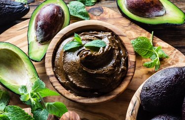 Avocado Chocolate Mousse healthy chocolate desserts