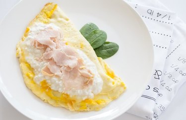 cottage cheese recipes Turkey and Cheese Scramble