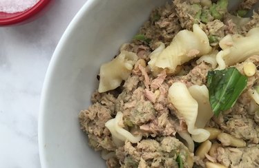 Tuna Pasta Salad With Avocado 5-Ingredient Pasta Recipe