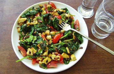 Vegan Curry Sunrise Scramble Low-Carb Vegan Breakfast Recipes