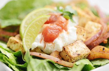 Vegan Tofu Taco Salad Low-Carb Vegan Breakfast Recipes