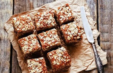 No-Bake Protein Bars homemade granola bars