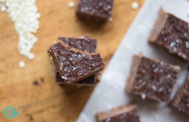 healthy quinoa dessert recipes 5-Ingredient Vegan Quinoa Fudge