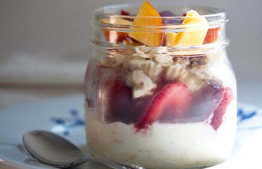 Overnight Strawberry and Peach Oat Parfait Overnight Oats Recipes