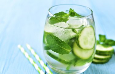 Sparkling Cucumber Refresher Low-Sugar Cold Drinks to Beat the Heat