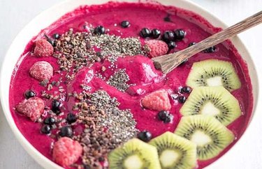 Strawberry Beet Smoothie Bowl