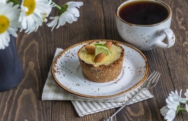 healthy frozen lime and avocado tartlets recipe