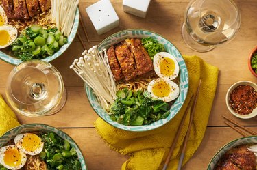 A top-down shot of a Blue Apron meal, one of the best meal kits for weight loss