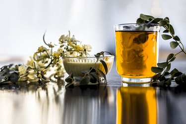 Moringa powder tea flowers