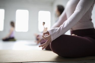 8 Best Meditation Positions - Relaxation Hero