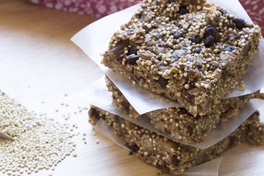 healthy quinoa dessert recipes Healthy Quinoa Bars