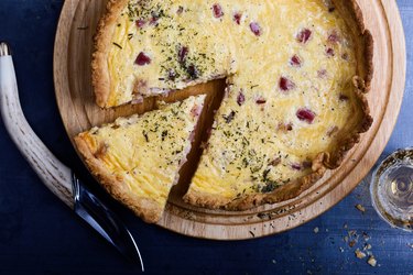 Bacon cheddar quiche lorraine