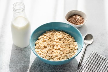 How Much Oatmeal Should I Eat for Breakfast to Boost Metabolism ...