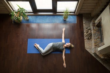 Yoga at home: Belly Twist Pose