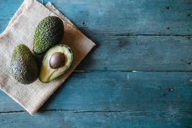 The Avocado Hugger Keeps Avocados Fresh 