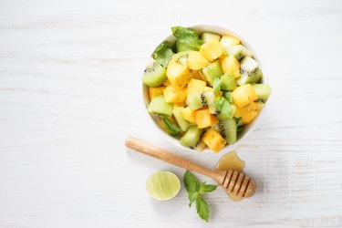 mango and kiwi fruit salad