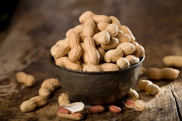 Foods to Avoid For a Sulfa Allergy | livestrong