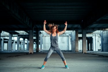 How Much Walking on the Treadmill Is Safe While Pregnant?