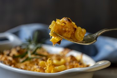 Clean Mac & Cheese Light 5-Ingredient Pasta Recipe