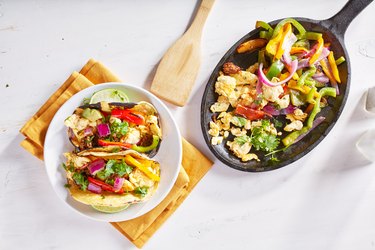 chorizo scrambled eggs fajita breakfast skillet recipe meal