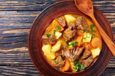 How to thicken stew in a clay bowl