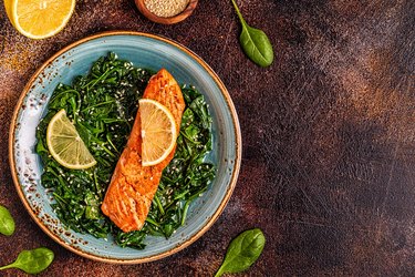 Grilled salmon with spinach