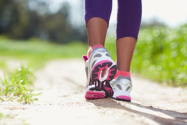 How to lose 1lb per week by walking