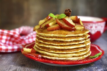Pancakes with caramelized apple and cinnamon.