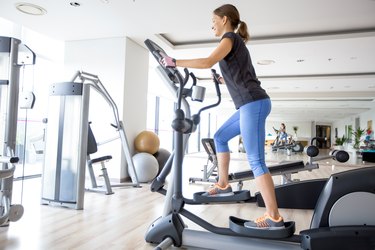 How to Lose Pounds With a Stair Stepper