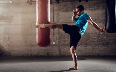 Good best sale kickboxing workout